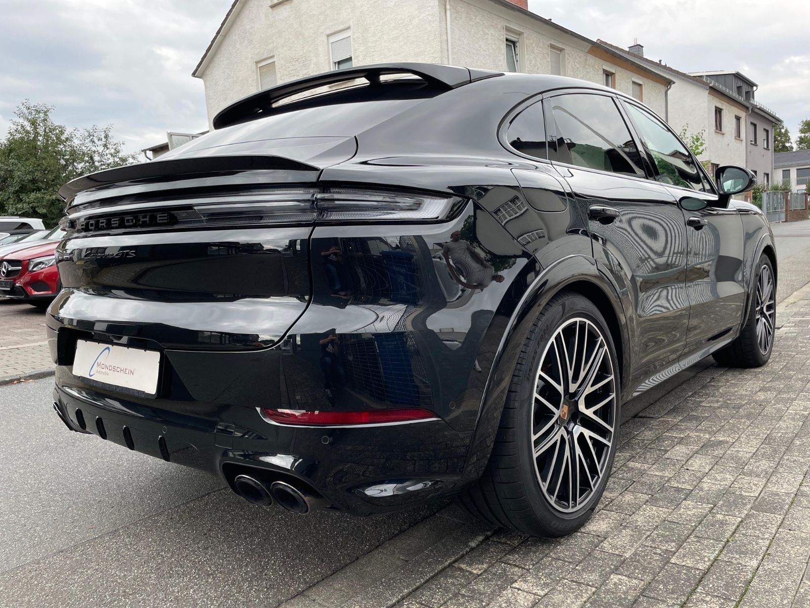 Fahrzeugabbildung Porsche Cayenne GTS Coupé |HUD|ACC|360°|3.Disp|Sportdesi