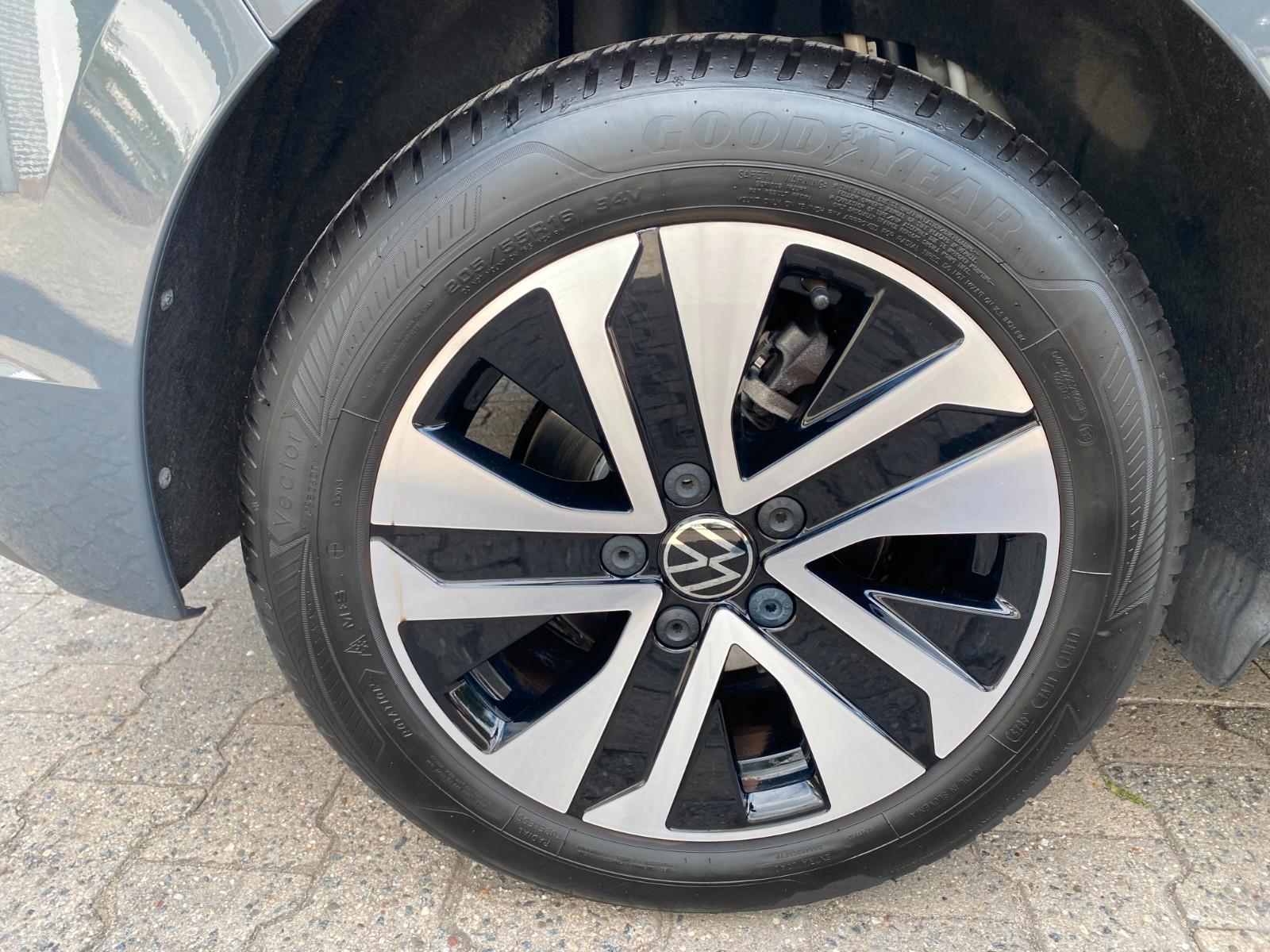 Volkswagen Golf Lim. 1.5 eTSI/Energy/Automatik/Rückfahrkam., миниатюра 7