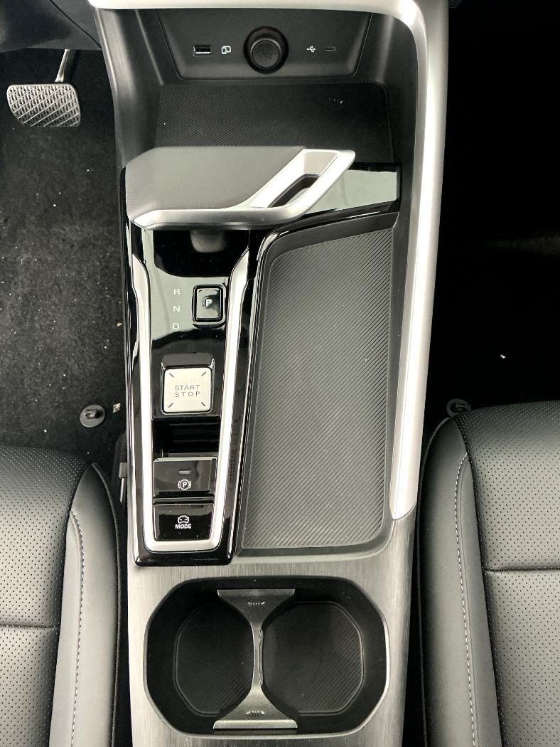 MG ZS - Bild 12