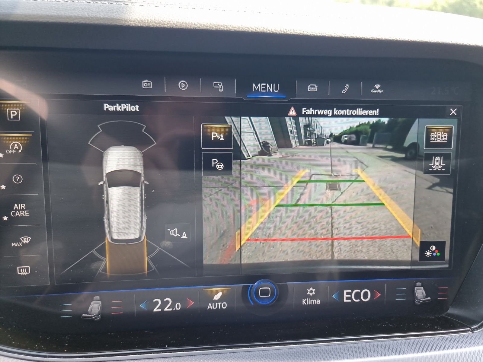 Fahrzeugabbildung Volkswagen Touareg TDI R-Line 4M Matrix STH Luft Pano RFK A