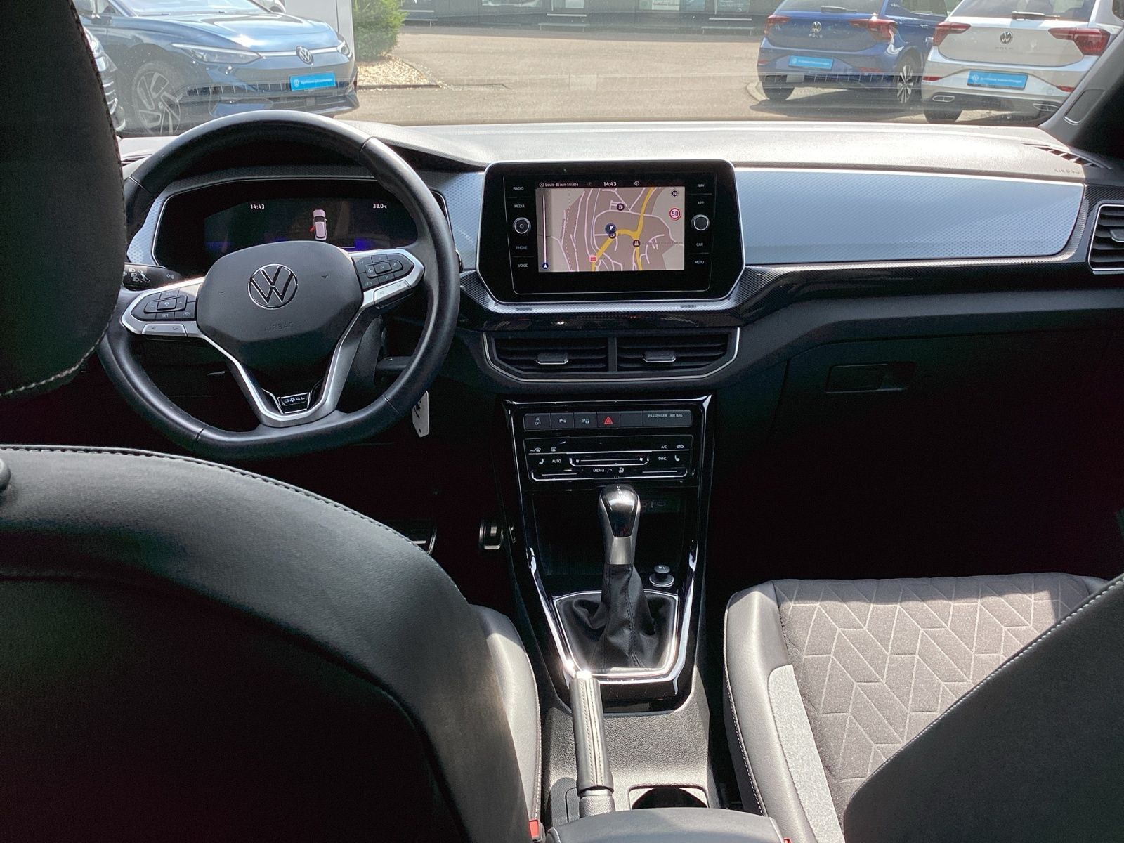 Volkswagen T-Cross - Bild 11