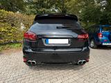 Porsche Cayenne Turbo  - Porsche Cayenne aus 2011: Turbo