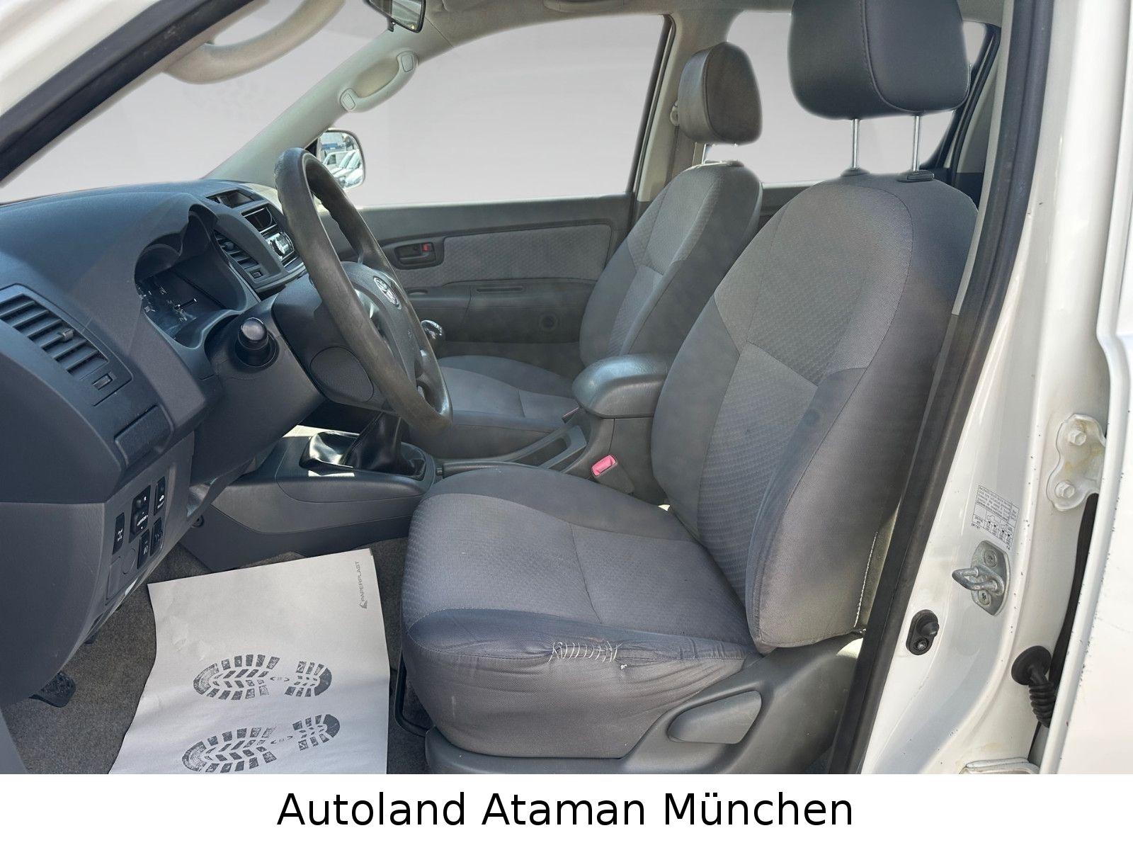 Toyota Hilux 2.5D *Double Cab* / AHK