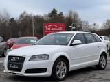 Audi A3 2.0 TDI quattro Sportback Navi/Tempom./Sitzh. - Audi A3 aus 2009: TDI