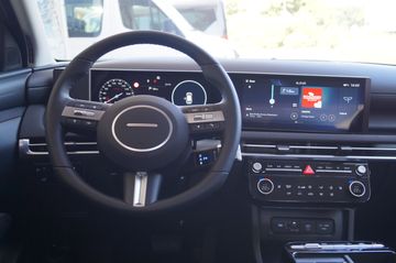 Hyundai Tucson 1.6 HEV AUT-NAVI-LED-KRELL-el.Heckkl.Hybr