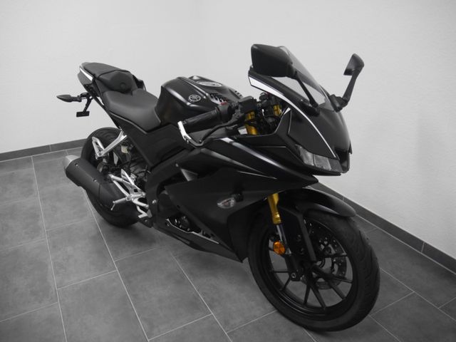 Yamaha YZF R 125 // Schwarz Matt // LED//Extras