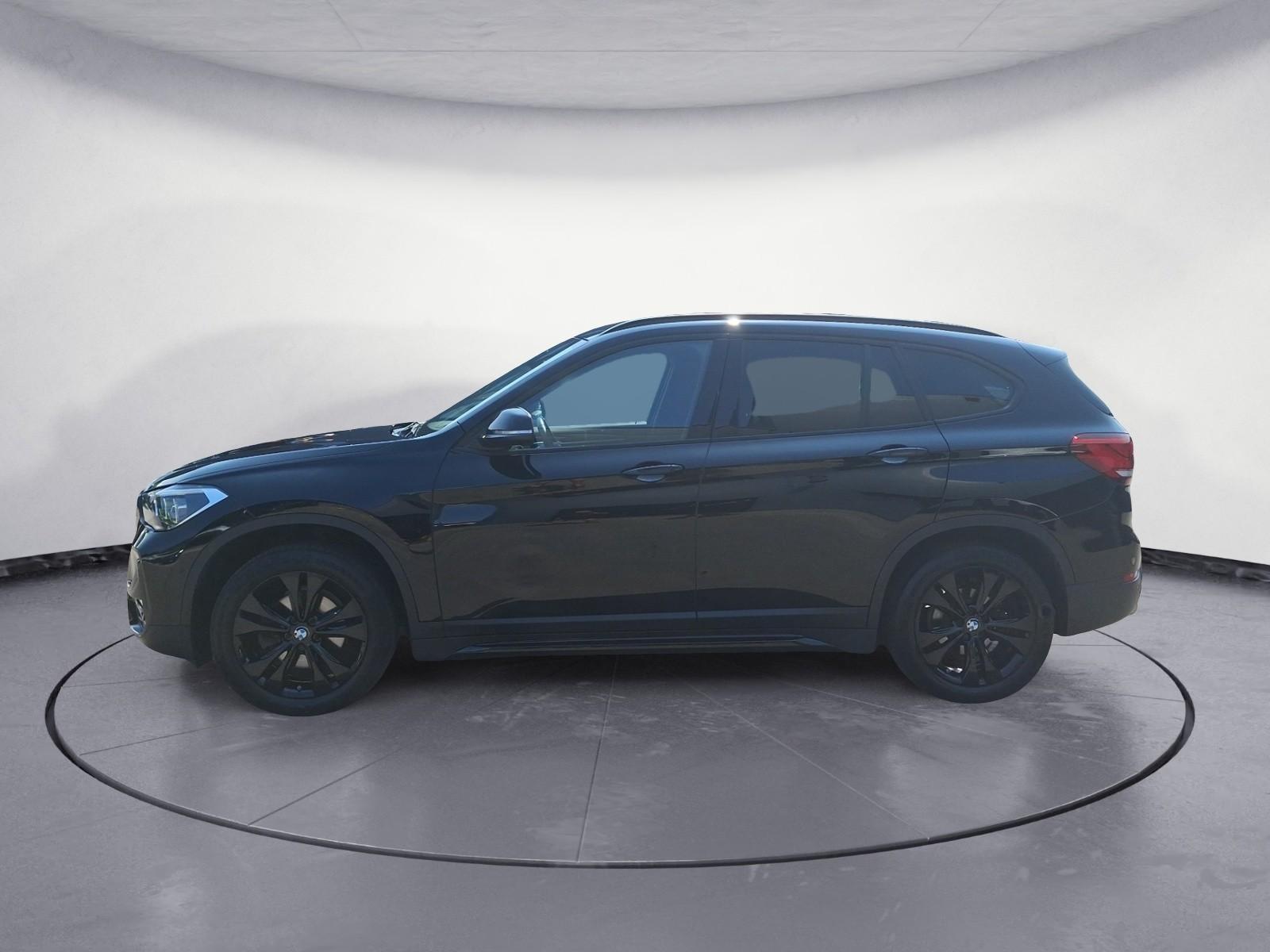 BMW X1 sDrive18i Sport Line Panorama Klimaaut. PDC e, миниатюра 3