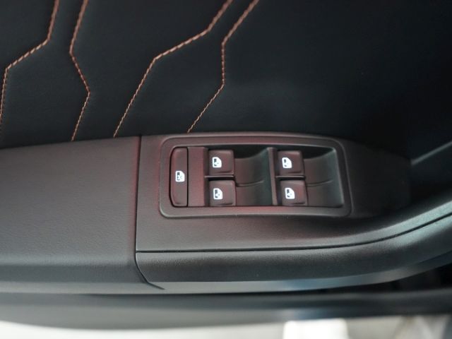 Ateca 4DRIVE TSI DSG+AHK+VOLL LED+NAVI+360 GRAD 