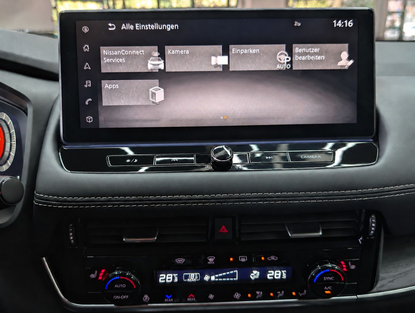 Fahrzeugabbildung Nissan X-Trail 1.5 e-Power e-4 Tekna Bose HUD LED+ 20"
