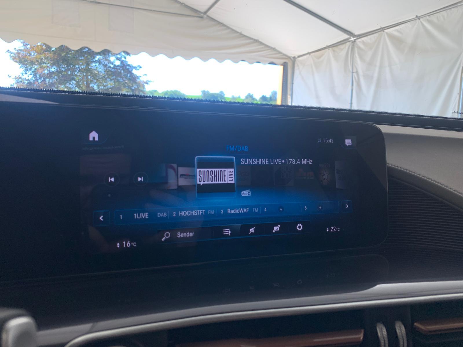 Mercedes-Benz EQC 400 4M DISTRONIC/LEDER/20"ZOLL/MB-LED