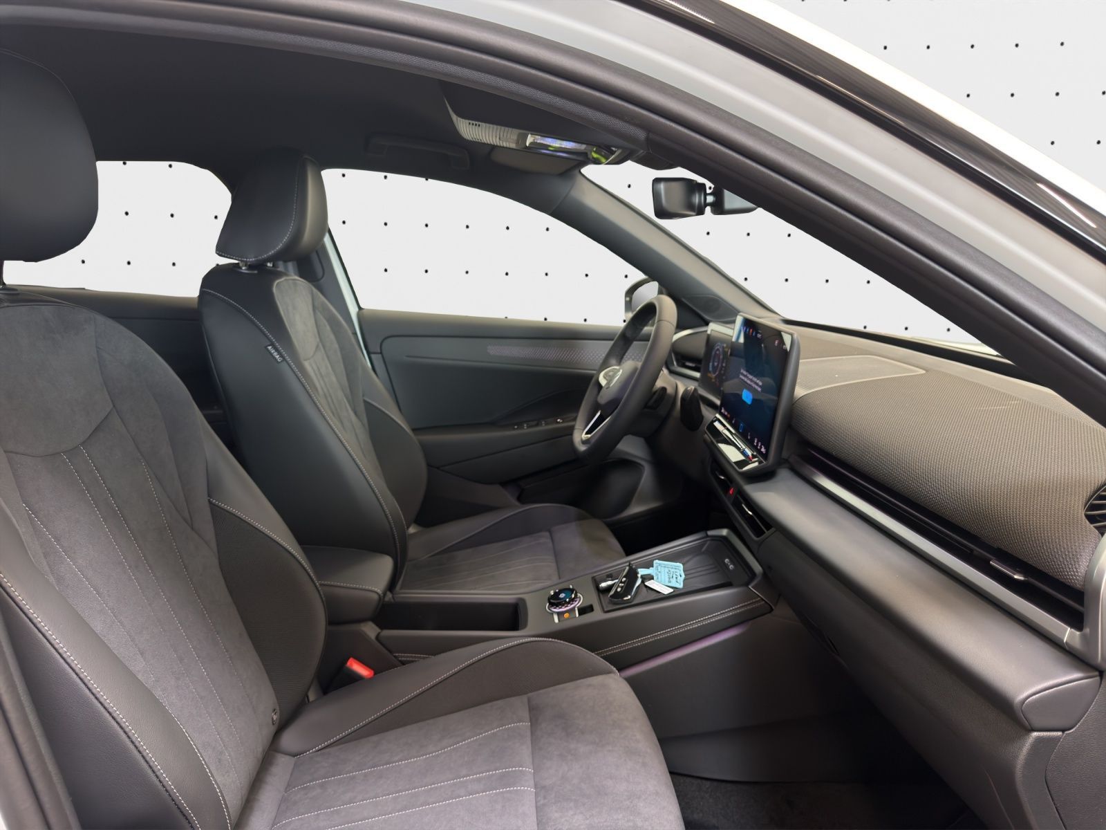 Volkswagen T-Roc - Bild 4