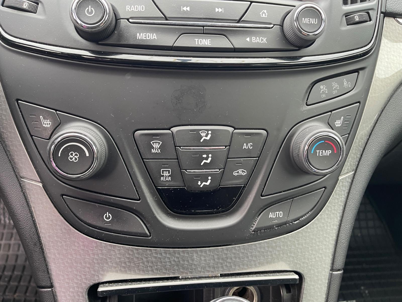Opel Insignia 2014 — photo 15