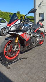 Aprilia Tuono V4 1100 Factory / Bj.17 / 2. Hd /Akrapovic - Angebote entsprechen deinen Suchkriterien