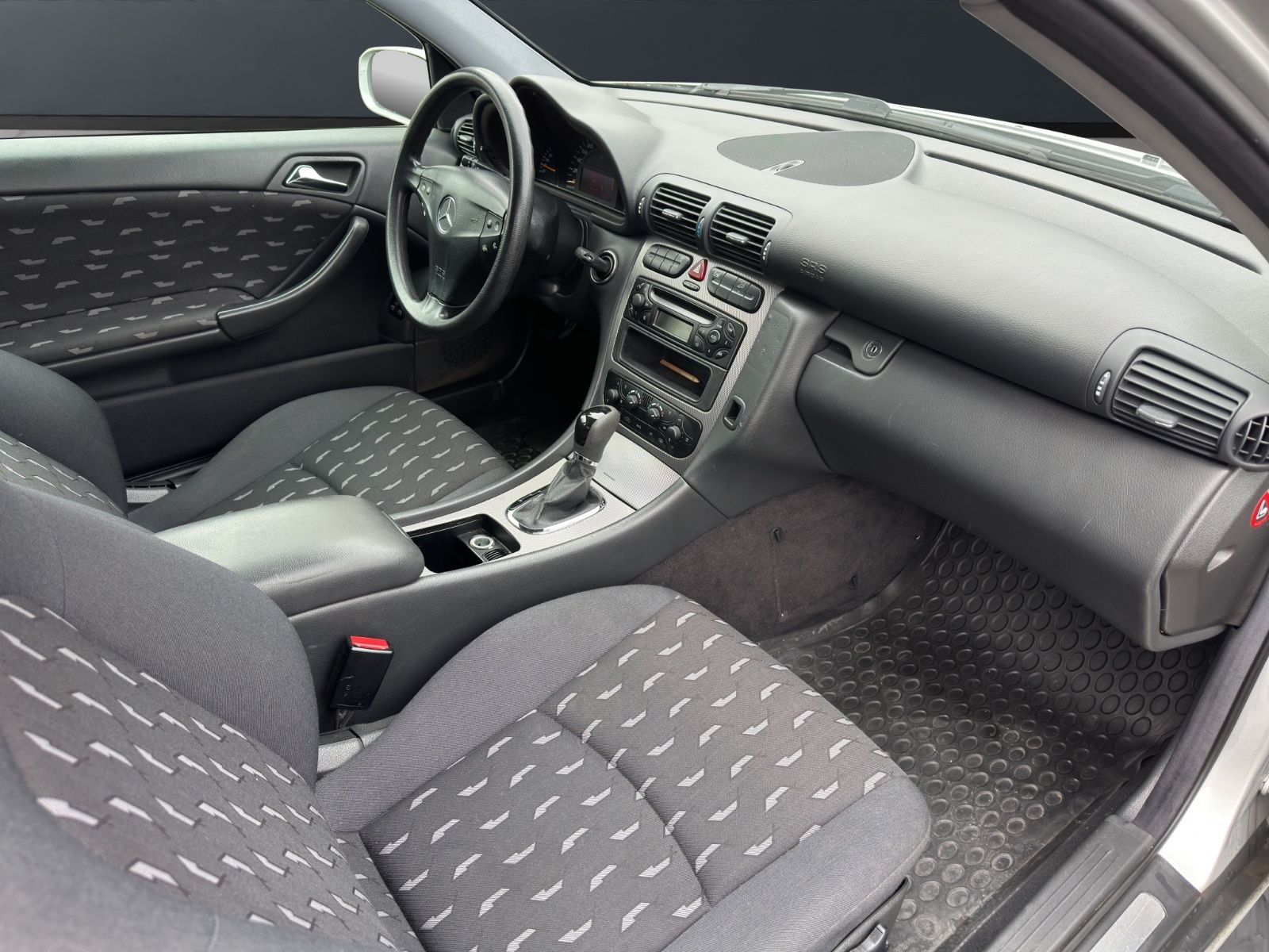 Fahrzeugabbildung Mercedes-Benz C 180 C180 Sportcoupé*Automatik*TÜV*Neu*