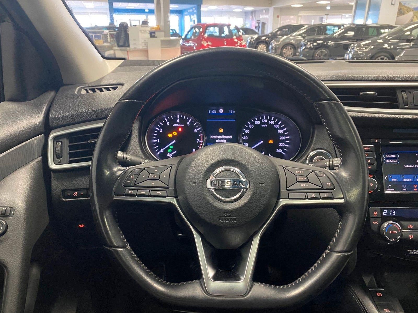 Fahrzeugabbildung Nissan Qashqai 1.3DIG-T+AHK+Pano+360°Kamera+beh.Front