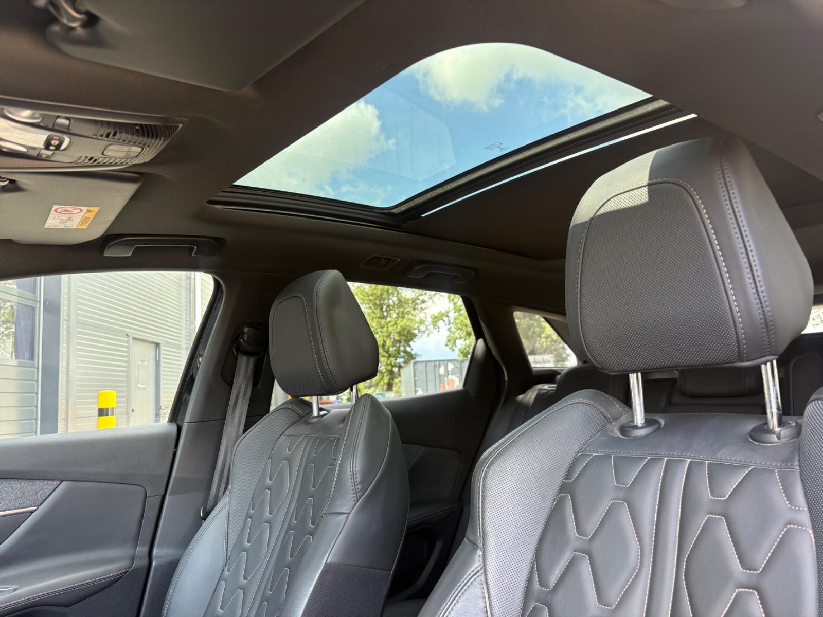 Peugeot 3008 2.0 GT-LINE/360* KAM/SHZ/NAVI/PANO/TÜV NEU