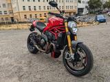 Ducati Monster 1200 S m. viel Zubehör & Gepäcksystem - DUCATI NAKED BIKE