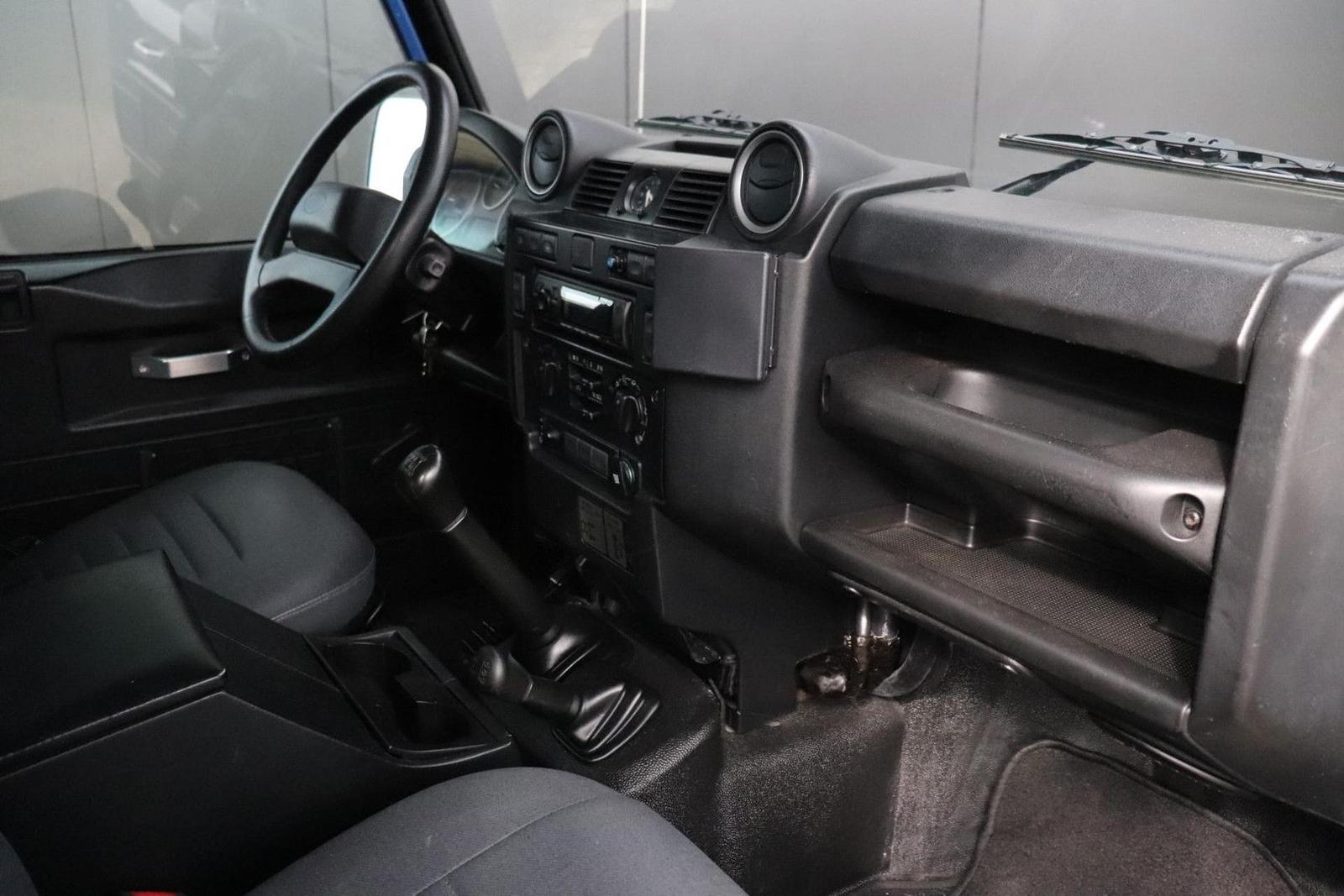 LAND ROVER DEFENDER - 2.2 D - 90 - 122 CV - 4X4 - BVM