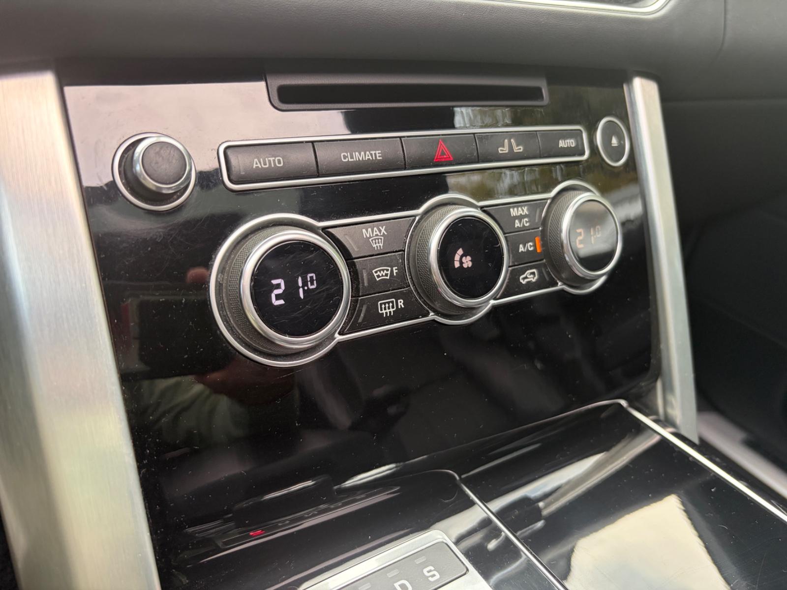 Range Rover Vogue 4.4 SDV8 340 ch • 76 500 km • Toit pano • Meridian • Caméra 360° • Sièges ventilés • 22"