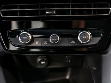Opel Mokka-e B Elegance Digi-Cockpit LED Kamera DAB