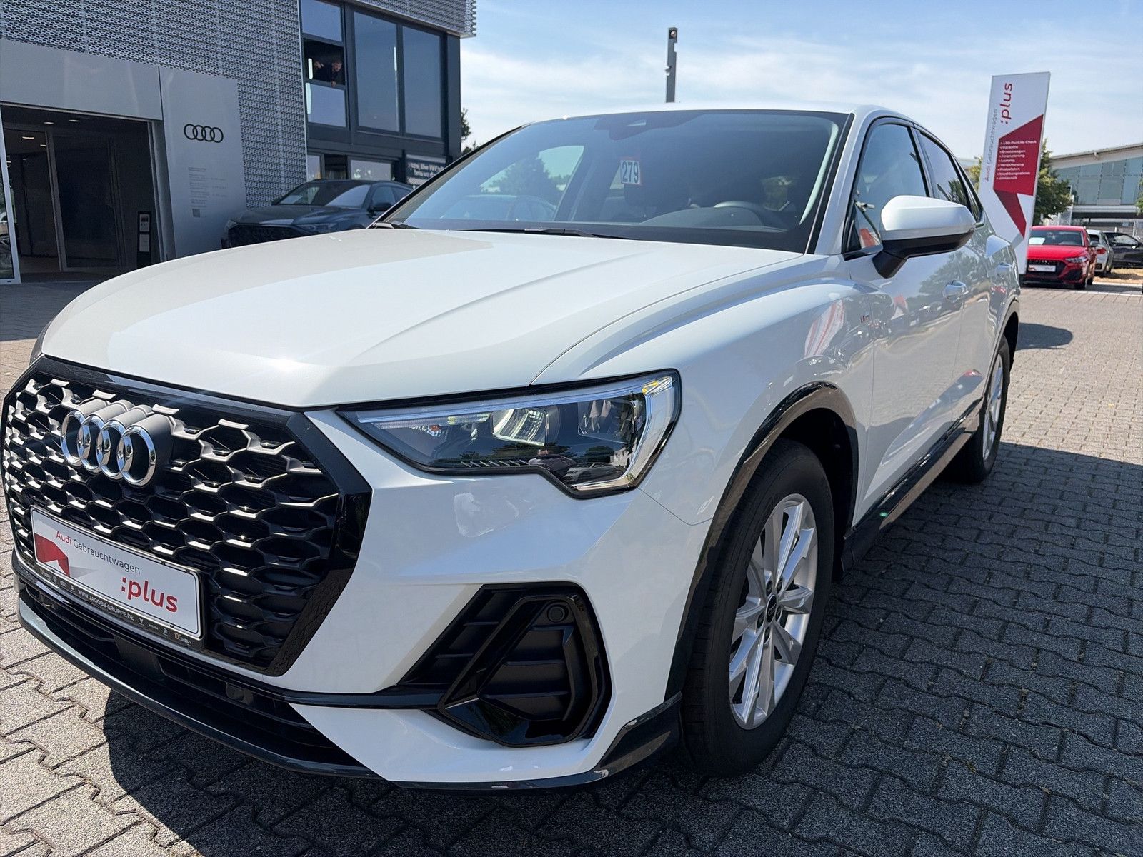 Audi Q3 Sportback 35TFSI S line Black ACC AHK Navi foto 17