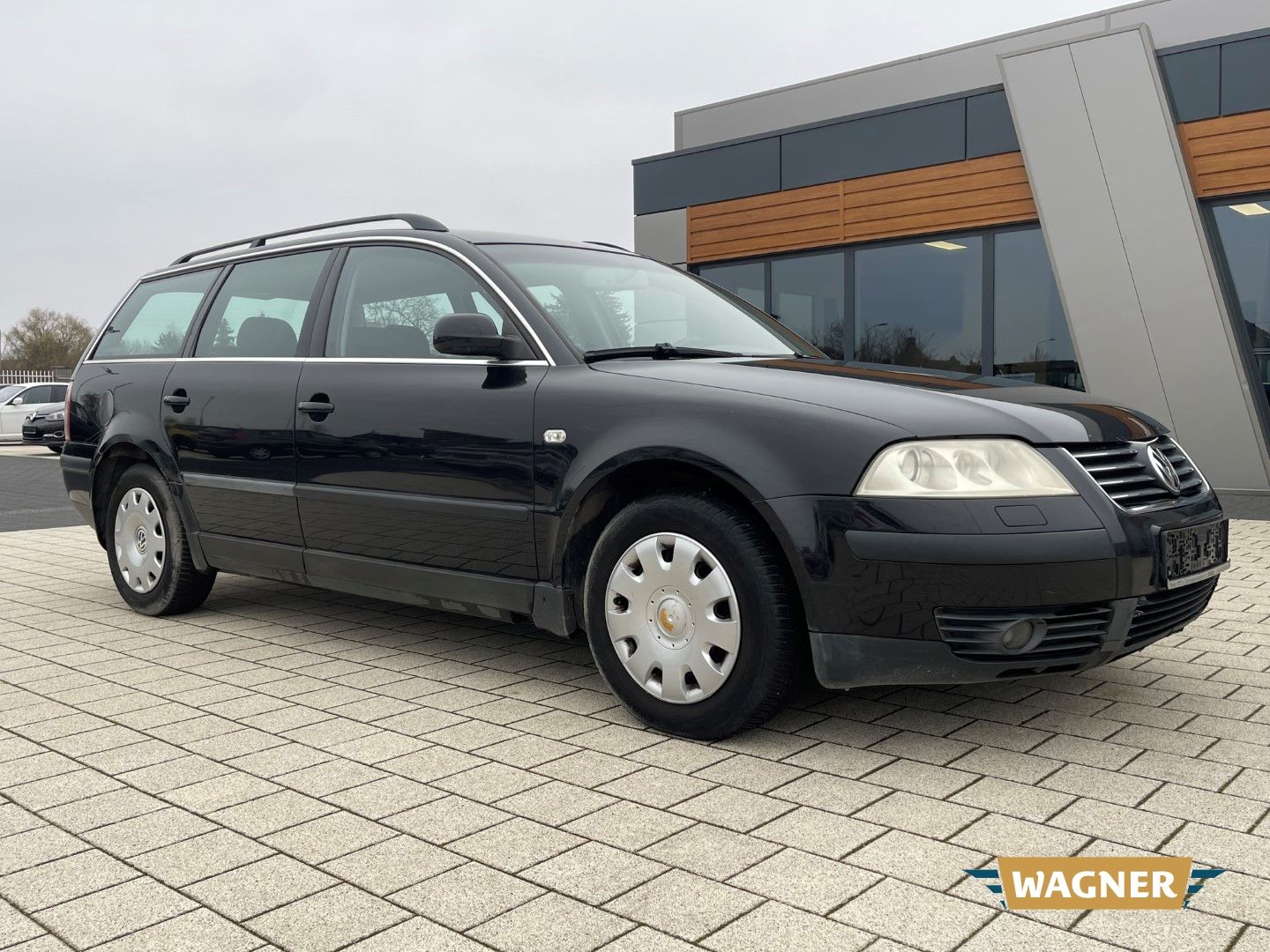 Fahrzeugabbildung Volkswagen Passat Variant Trendline 2.0 5V SHZ Tüv 08/25