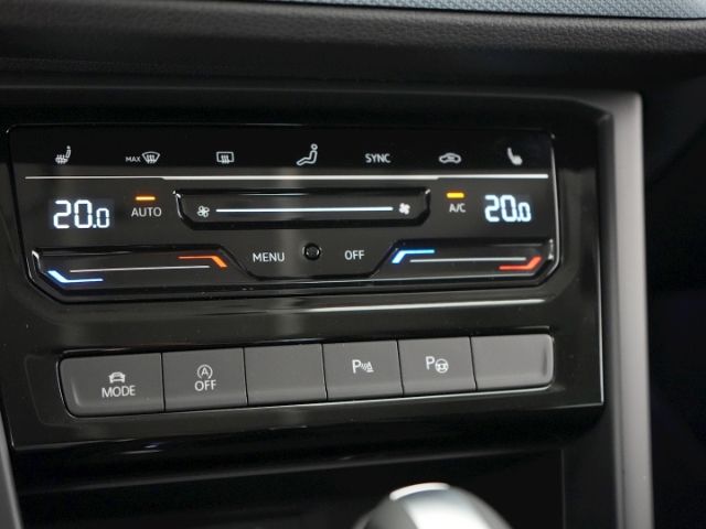 Touran COMFORTLINE TDI DSG 7-SITZER+ANHÄNGERKUPP