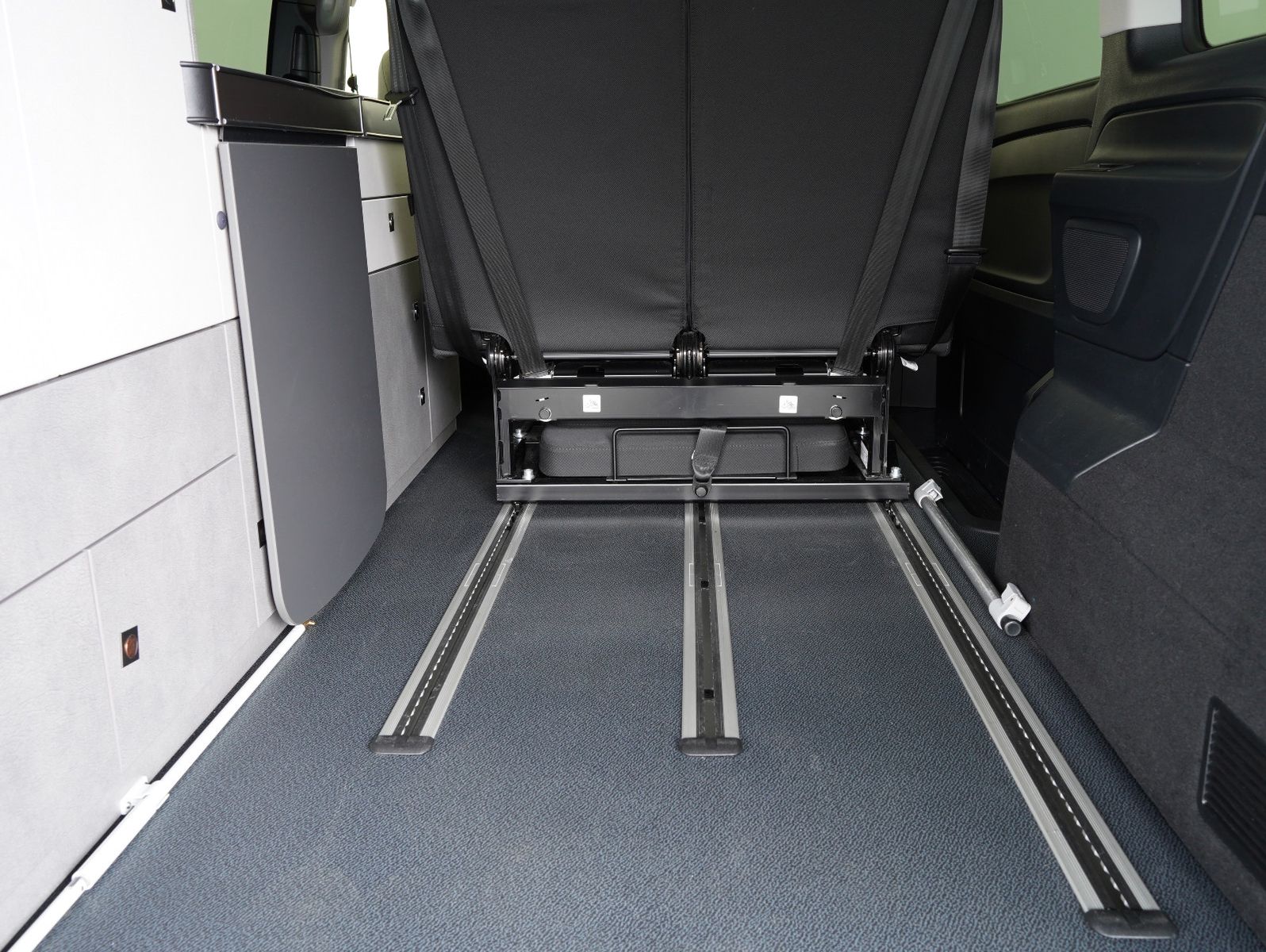 Fahrzeugabbildung Pössl VANSTAR Vito Tourer 119 CDI Pro 4x4 lang KÜCHE
