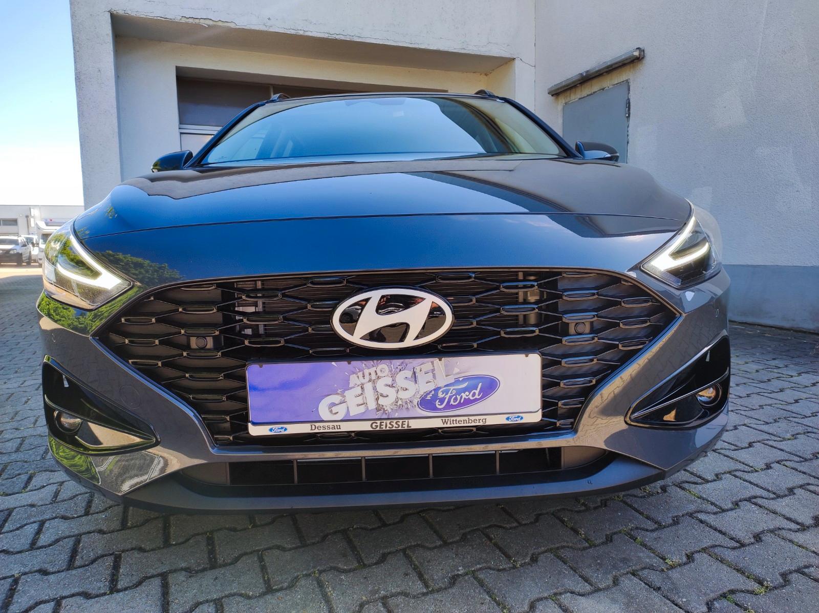 Hyundai i30 cw TrendLED.Navi.Kamera.PDC.SHZ.Lenkradh.