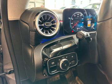 Mercedes-Benz CLA 220 d 4Matic *Multibeam*AHK*LED*Navi*