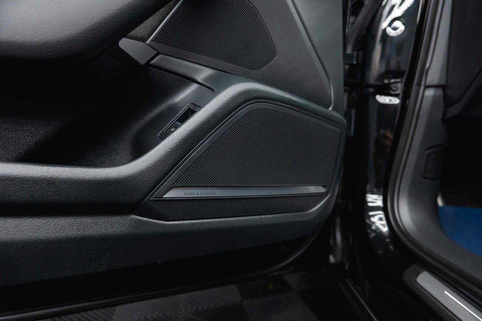 Fahrzeugabbildung Audi A6 55 TFSI quattro S-Line Plus *ACC*Pano*LED*DAB