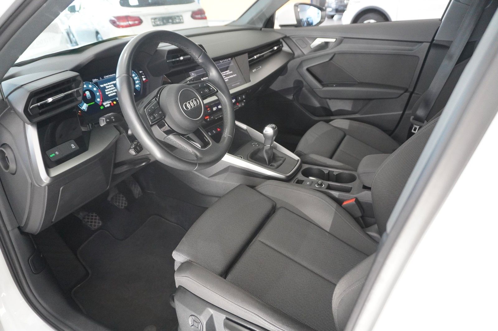 Fahrzeugabbildung Audi A3 Sportback 35 TFSI NAVI/LED/SHZ/VIRTU./TEMP.