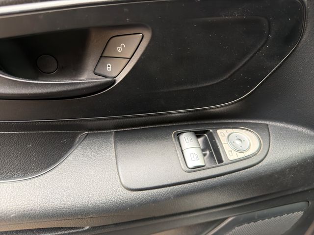 Mercedes-Benz Vito Kasten 110 CDI RWD lang PRO – image 14 of 18
