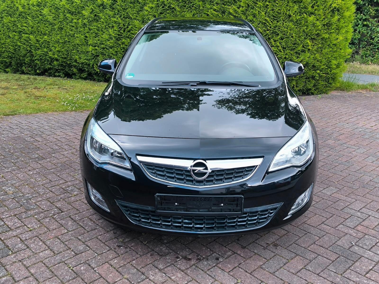 Opel Astra Sports Tourer 1.6 INNOVATION 85kW tüv neu