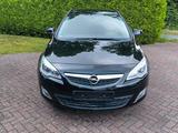 Opel Astra Sports Tourer 1.6 INNOVATION 85kW tüv neu - gebrauchte Opel Astra aus dem Jahr 2011