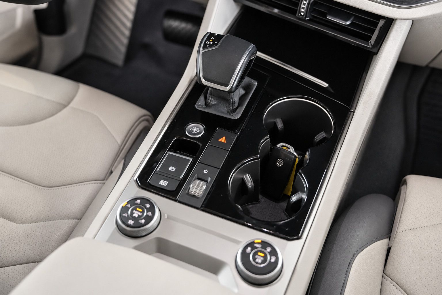 Fahrzeugabbildung Volkswagen Touareg Elegance 4Motion *InnovisionCockpit*LED