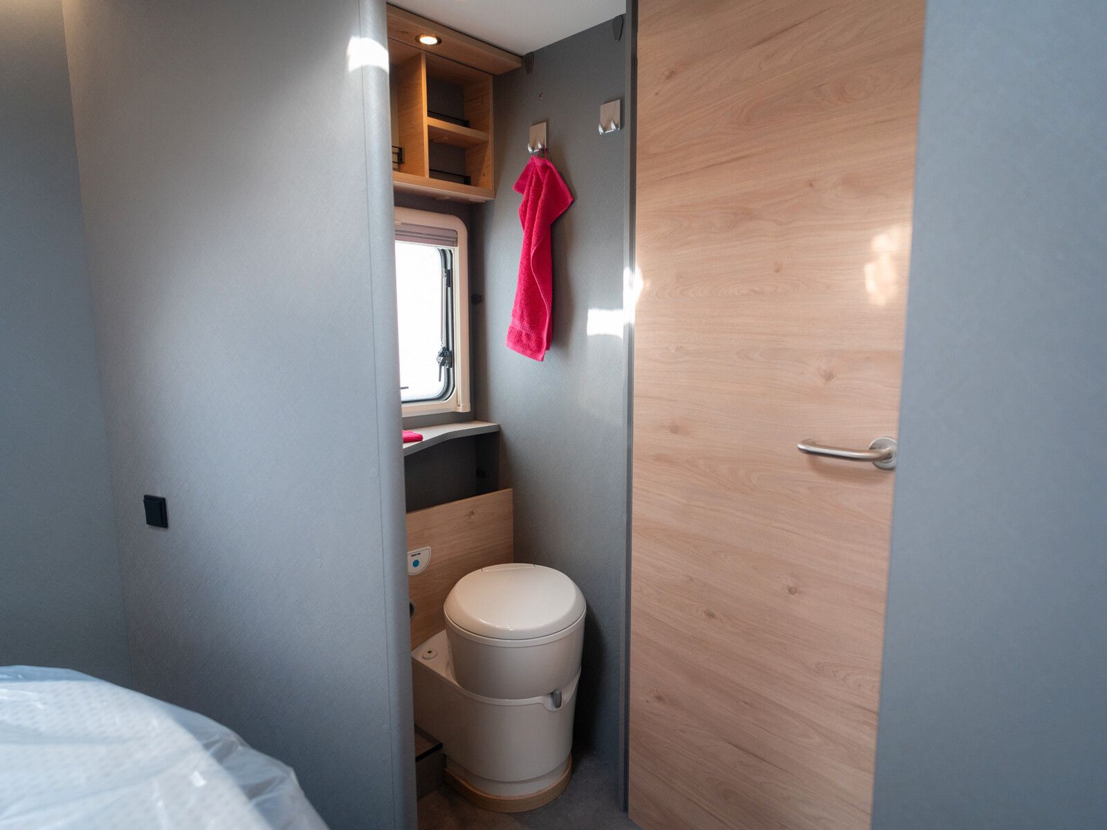 Fahrzeugabbildung Dethleffs Just Camp Active T 7052 DBL *AKTION*Hubbett*Navi