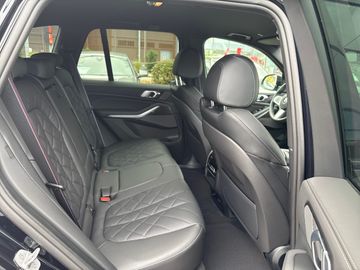 BMW X5 xDrive30d M Sportpaket Gestiksteuerung DAB
