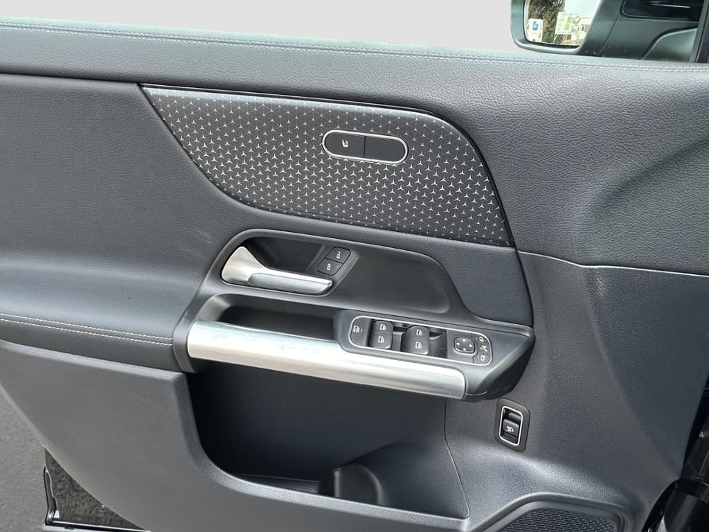 Fahrzeugabbildung Mercedes-Benz GLA 200 d PROGRESSIVE*DISTR*AHK*LED*KAM*SITZH