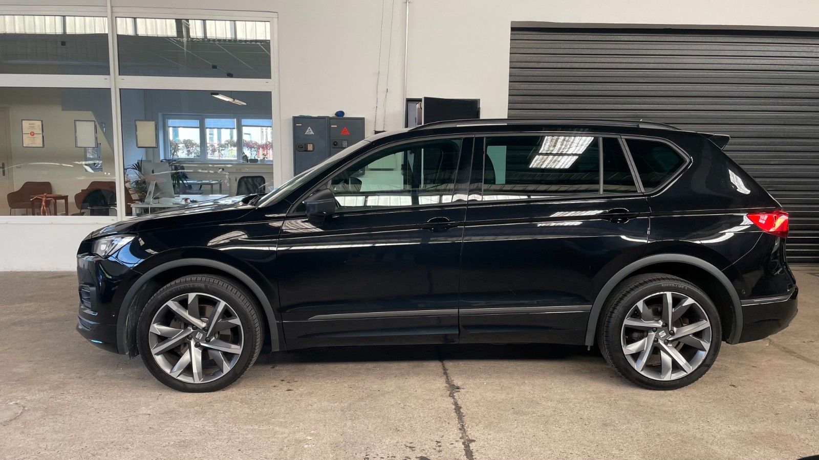 Seat Tarraco 2,0 TSI DSG FR 4Drive*AHK*1 Besitz* imagem 2