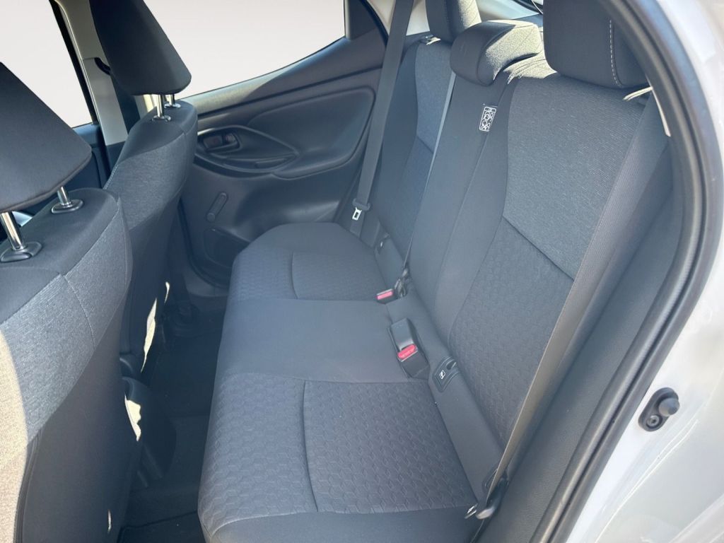 Fahrzeugabbildung Toyota Yaris 1.0 VVT-i Comfort