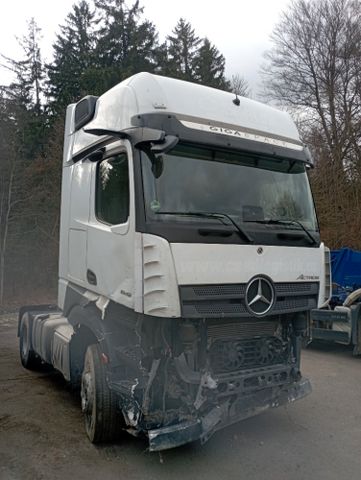 Mercedes-Benz 1845 Actros