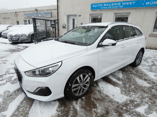 Hyundai i30 cw*Navi*Klima*Shz*Kamera*