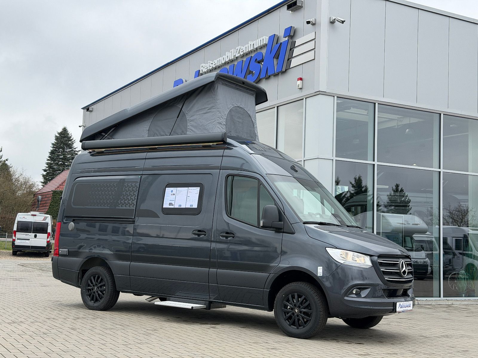 Fahrzeugabbildung HYMER / ERIBA / HYMERCAR Grand Canyon S Xperience 600 - 9.626€ sparen!