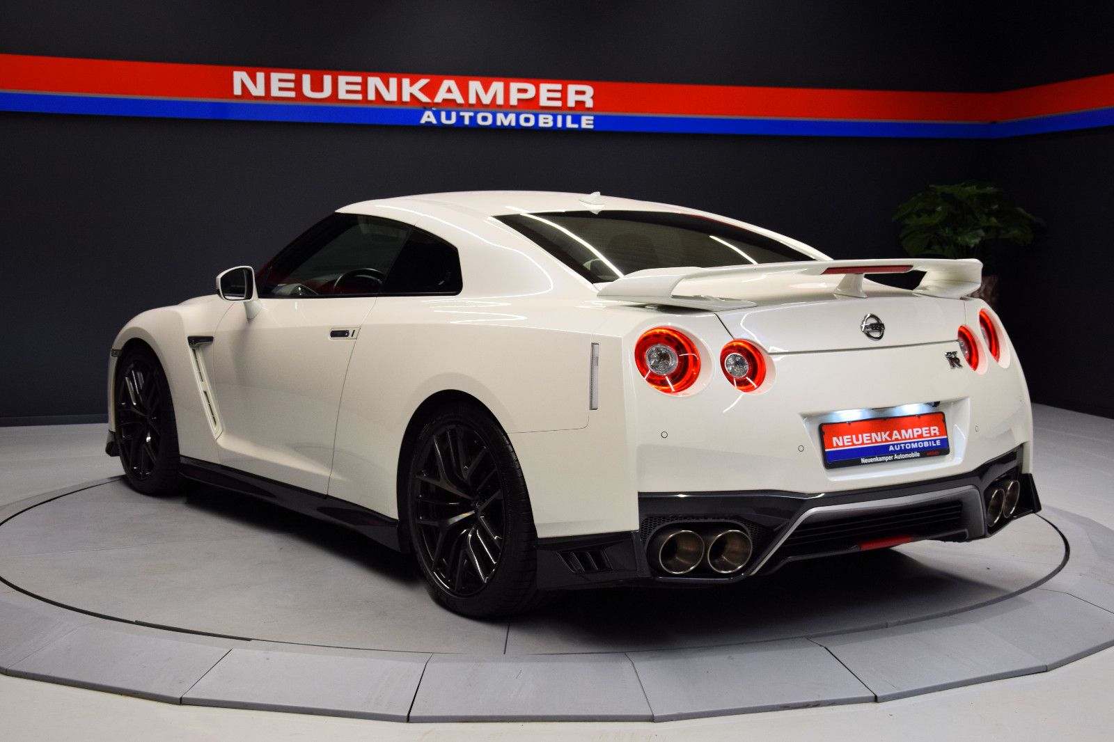 Fahrzeugabbildung Nissan GT-R Black Edition Originalzustand, 2.Hand Dt.Fa