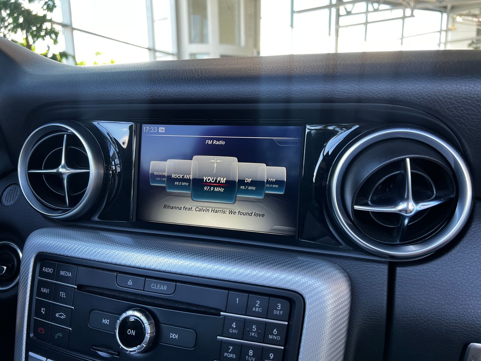 Fahrzeugabbildung Mercedes-Benz SLC 300 Final Edition H/K AMG LED NAVI ALU