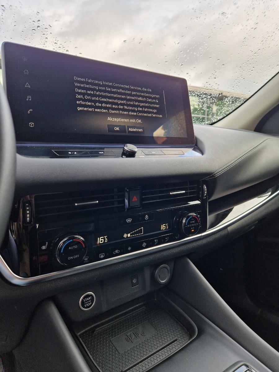 Nissan Qashqai 1.3 DIG-T N-Connecta PDC/Kamera/LED