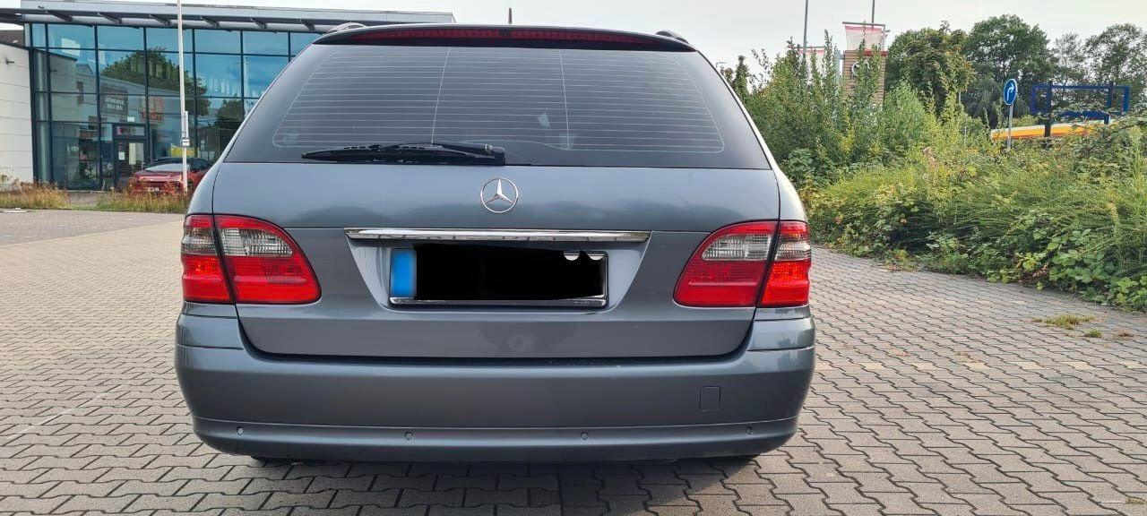 Mercedes-Benz E220 2007 — photo 5