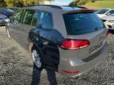 Volkswagen Golf VII 1.6 TDI *DSG*PDCvo+hi*NAVI*ACC*SHZ*STAN - Volkswagen Golf: Kombi, Golf6