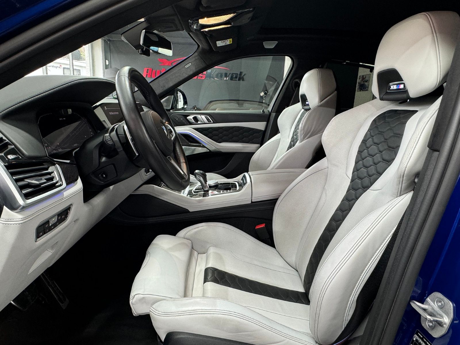 Fahrzeugabbildung BMW X6 M Competition|BOWERS&WILKINS|LASER|PANO|VOLL|